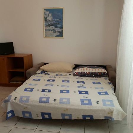 Apartments L.Z. Starigrad-Paklenica Kültér fotó